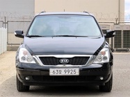 Kia Carnival 2011