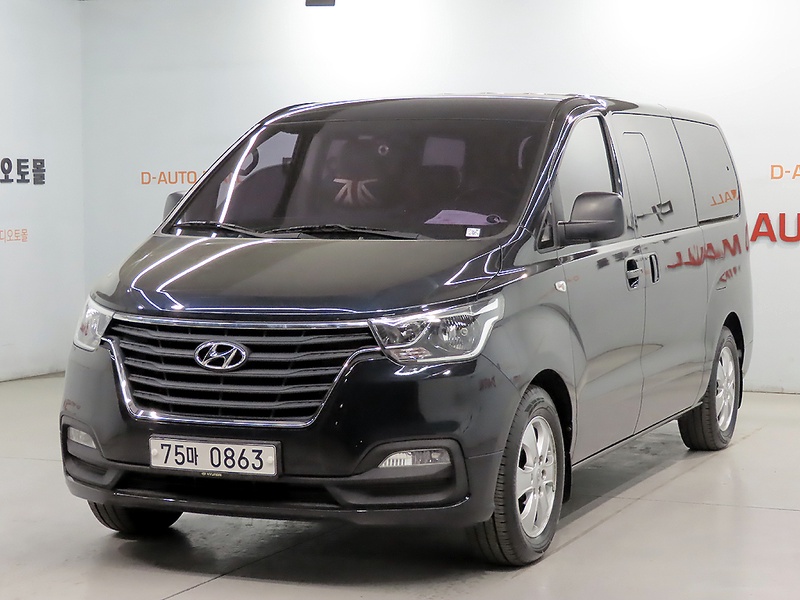 Hyundai Starex
