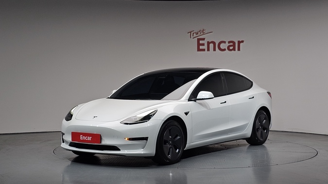 Tesla Model 3 2022