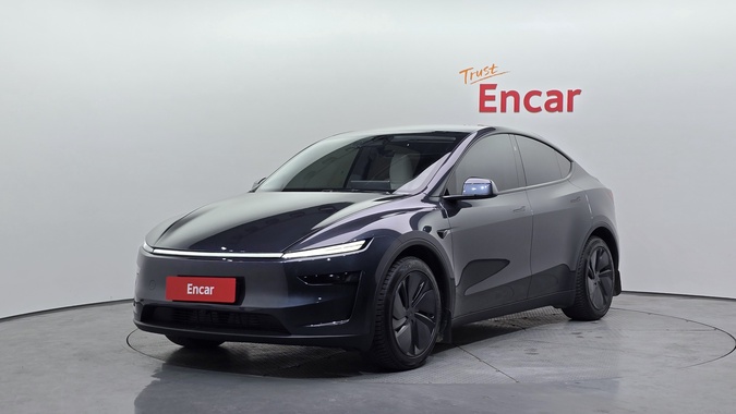 Tesla Model Y 2025