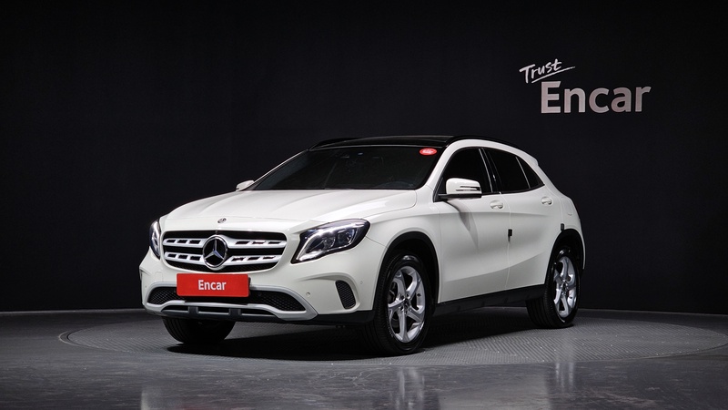 Mercedes-Benz GLA-Class