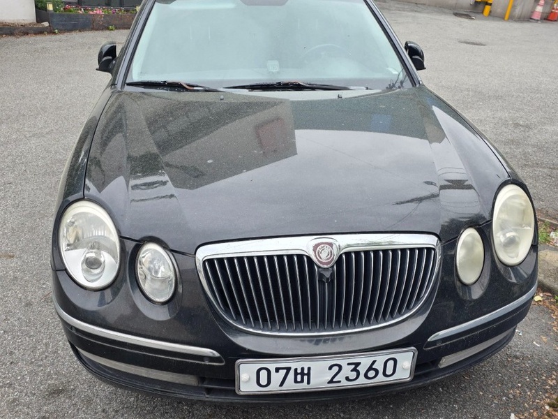 Kia Opirus
