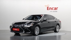 Lexus ES 2021