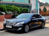 Hyundai Genesis 2012