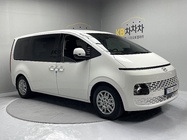 Hyundai Staria 2025