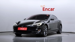 Tesla Model S 2019