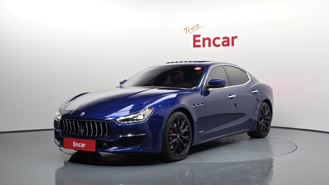 Maserati Ghibli 2021