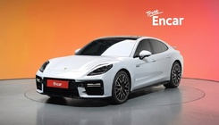 Porsche Panamera 2025