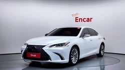 Lexus ES 2023