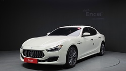 Maserati Ghibli 2022