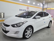 Hyundai Avante 2011