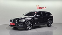 Volvo V60 2022