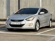 Hyundai Avante 2011