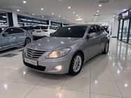 Hyundai Genesis 2011
