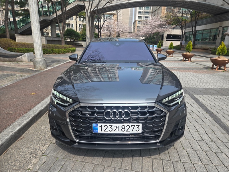 Audi A8