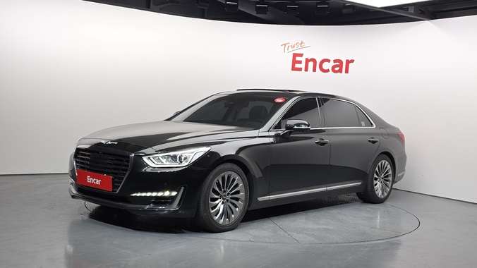 Genesis EQ900 2018