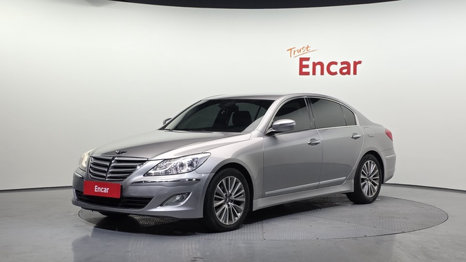 Hyundai Genesis 2012