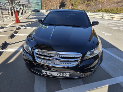 Ford Taurus 2012