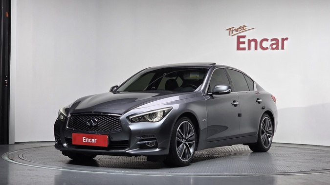 Infiniti Q50 2015