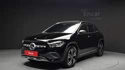 Mercedes-Benz GLA-Class 2021