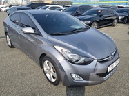Hyundai Avante 2011