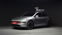 Tesla Model Y 2025