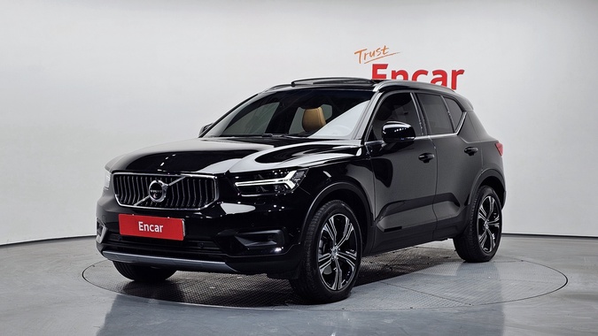 Volvo XC40 2021