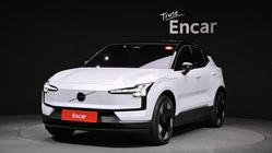Volvo EX30 2025