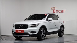 Volvo XC40 2021