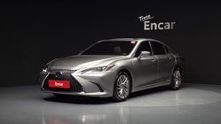 Lexus ES 2020