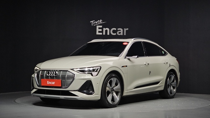 Audi e-tron 2022