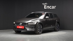 Volvo V60 2024
