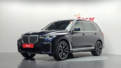 BMW X7 2021