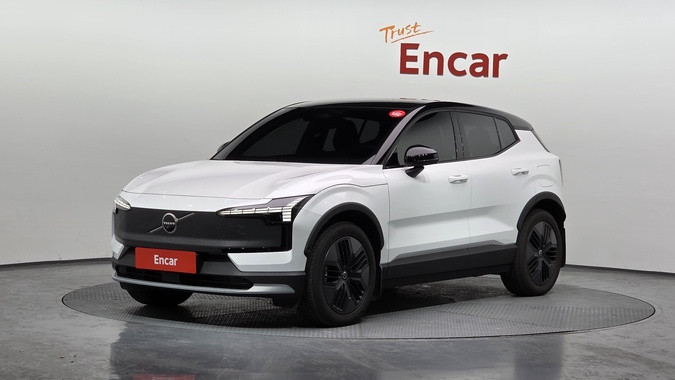 Volvo EX30 2025