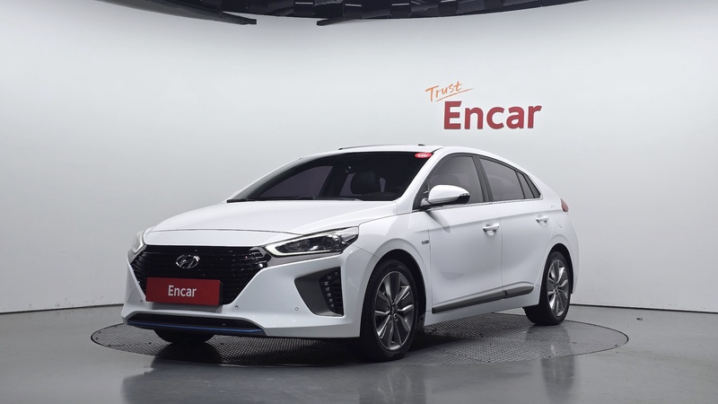 Hyundai Ioniq