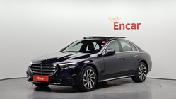 Mercedes-Benz E-Class 2024