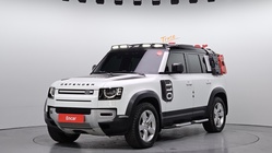 Land Rover Defender 2021