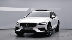 Volvo V60 2022