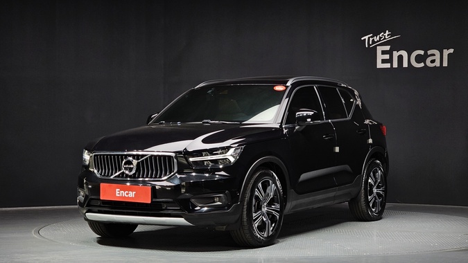 Volvo XC40 2021
