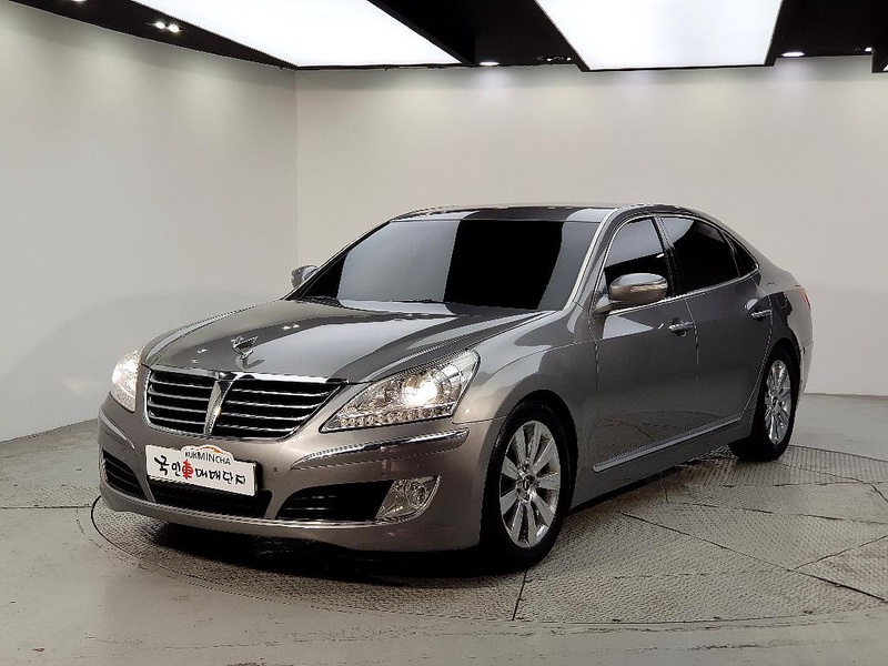 Hyundai Equus