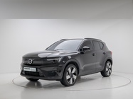 Volvo XC40 2024
