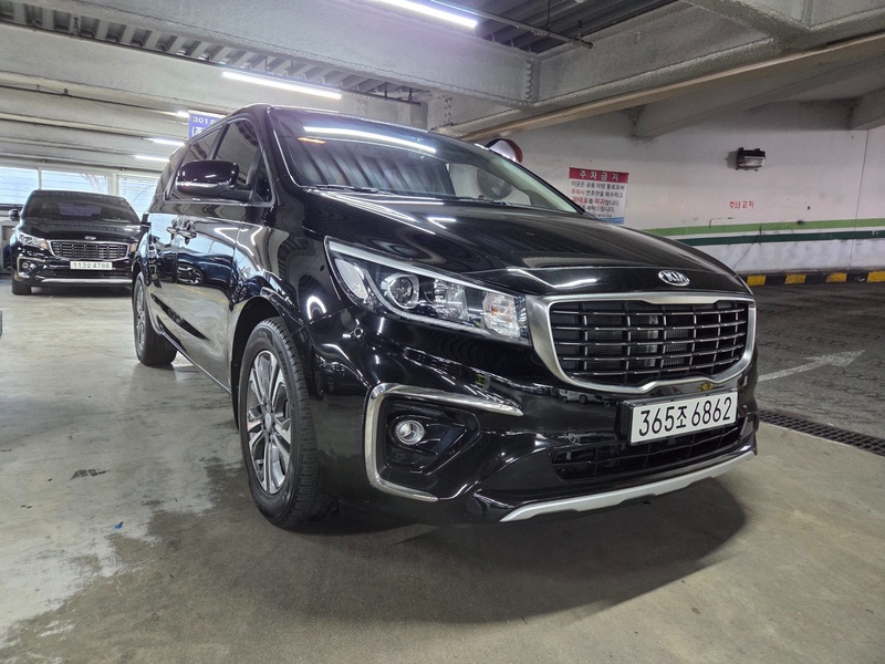 Kia Canival