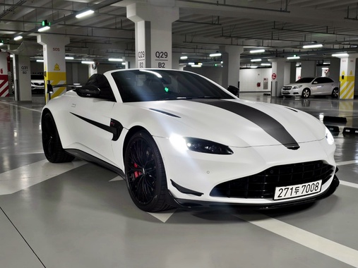 Aston Martin Vantage 2022