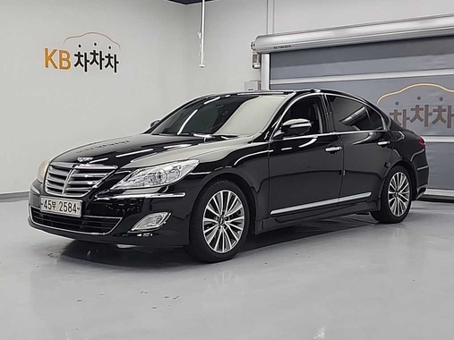 Hyundai Genesis 2012