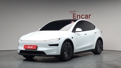 Tesla Model Y 2025
