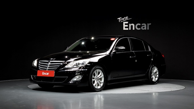 Hyundai Genesis 2012