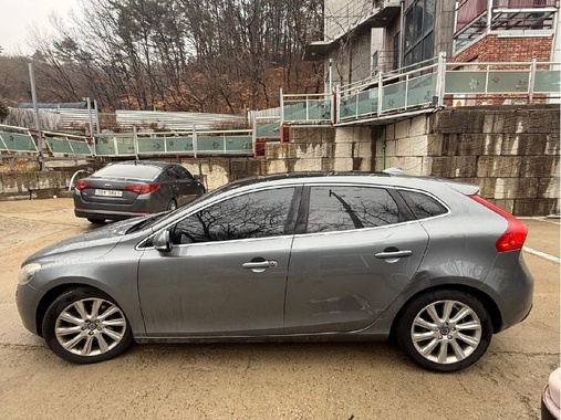 Volvo V40 2015