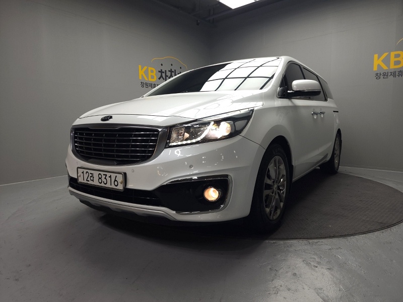 Kia Canival