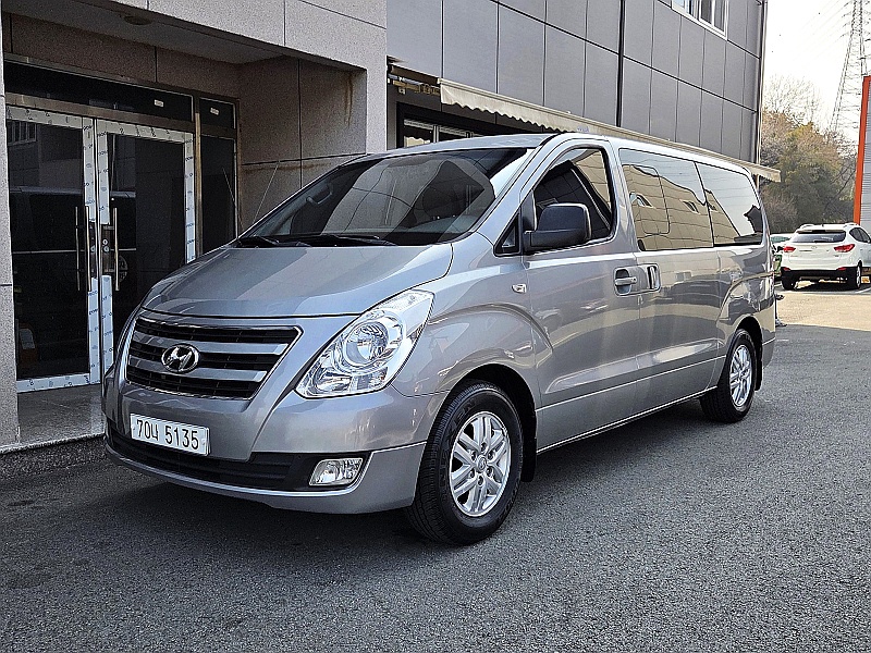 Hyundai Starex