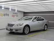 Lexus LS 2011